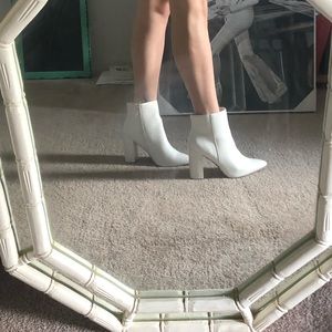 Women’s Just Fab White retro ankle booties